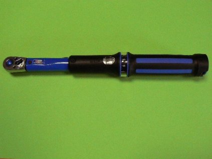 momentovy-klic-se-stupnici-a-prepinaci-rehtackovou-hlavou-ks-tools-516.1522
