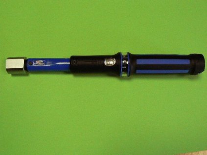 nastrcny-momentovy-klic-se-stupnici-ks-tools-516.1632